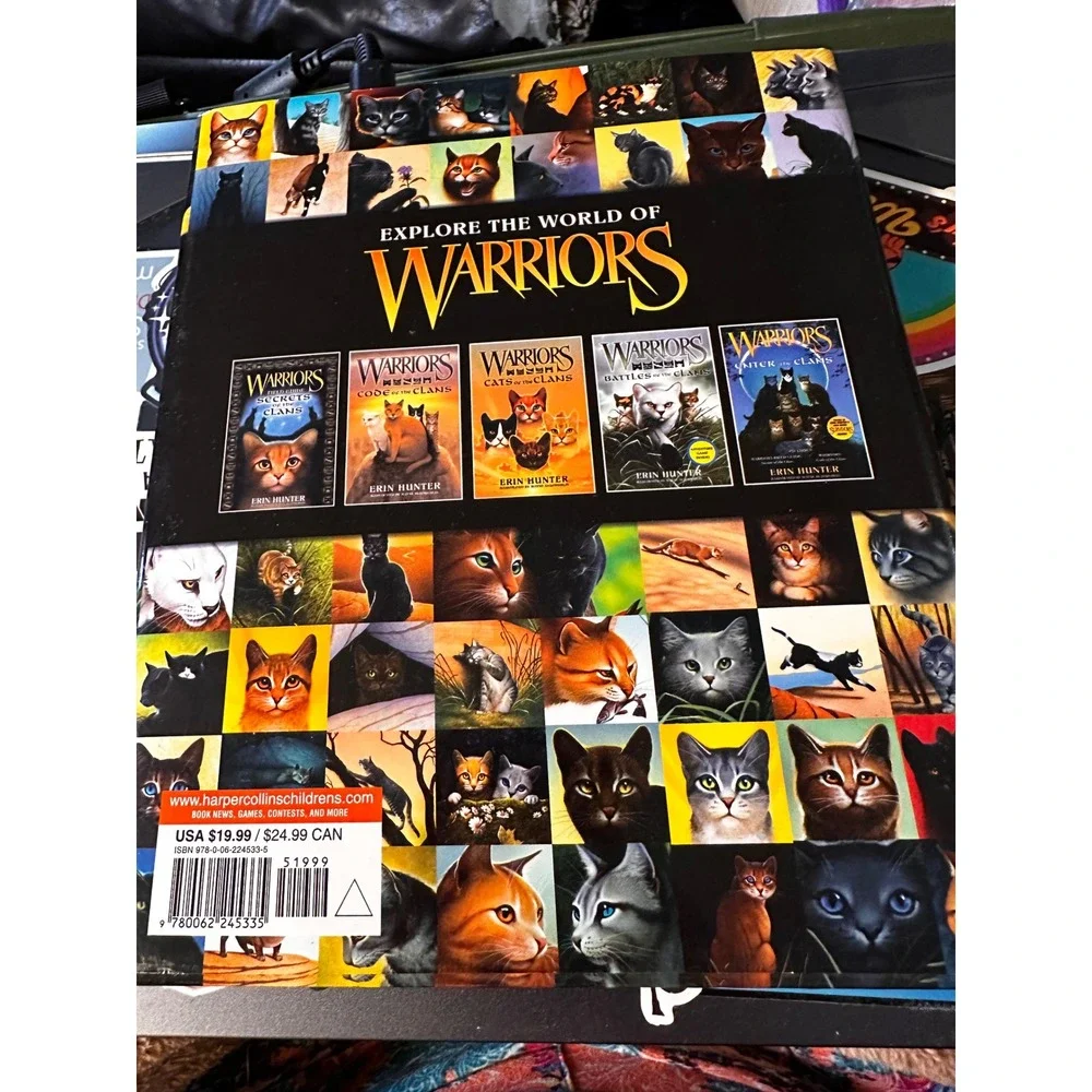 Warriors The Ultimate Guide by Erin Hunter Overisize‎ Hardback Full Color